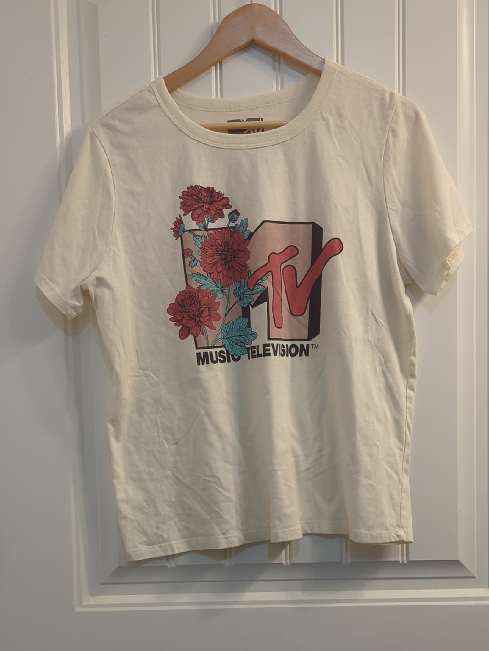 MTV Cream Short Sleeve Tee with Red Floral Logo